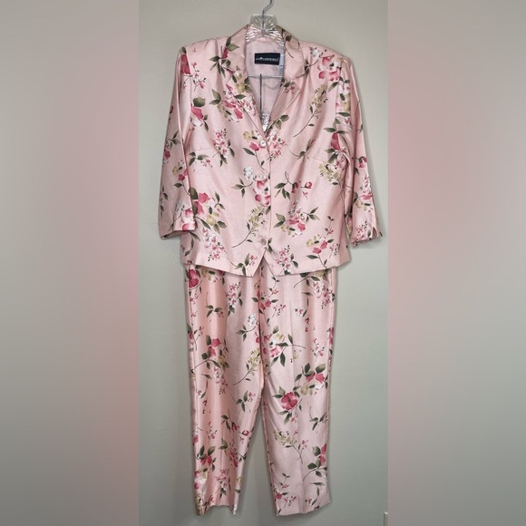 Sag Harbor Pink Pantsuit Elegant Sateen Floral Design Jacket Ankle Pants Size 12 - Picture 1 of 15